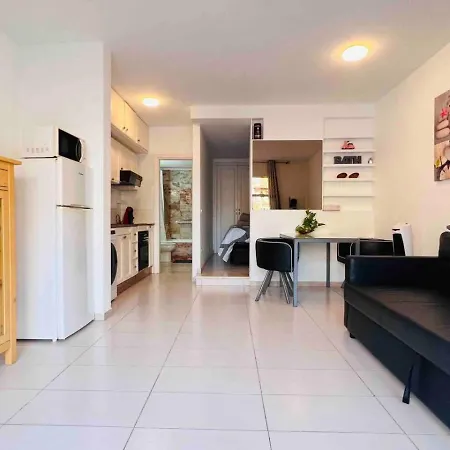 아파트 Americas Camison With Pool And Patio 7 By Tenerife365